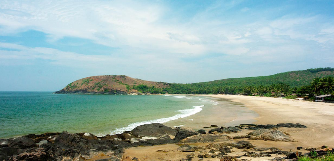 Gokarna Main Beach, Uttara Kannada (Karwar), Karnataka - Vushii.com Gokarna Main Beach, Uttara Kannada (Karwar), Karnataka - Vushii.com